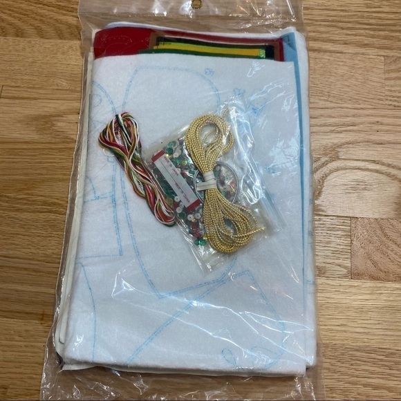 Vintage Leewards Santa’s Village Stocking Kit NEW Parent Child Santa Mrs Claus - Picture 4 of 4